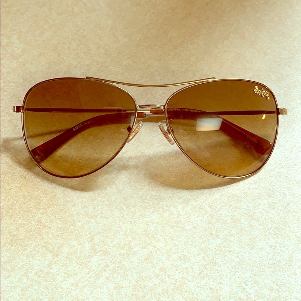 ❣️Brand new authentic Coach sunglasses❣️